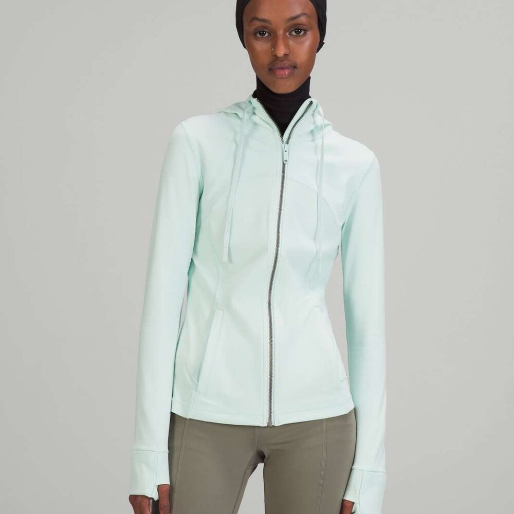 99% NEW DEFINE JACKET, SIZE 6 LULULEMON